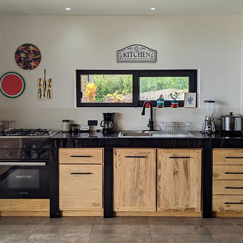 PRIVATE-VILLA-AYAMPE-KITCHEN